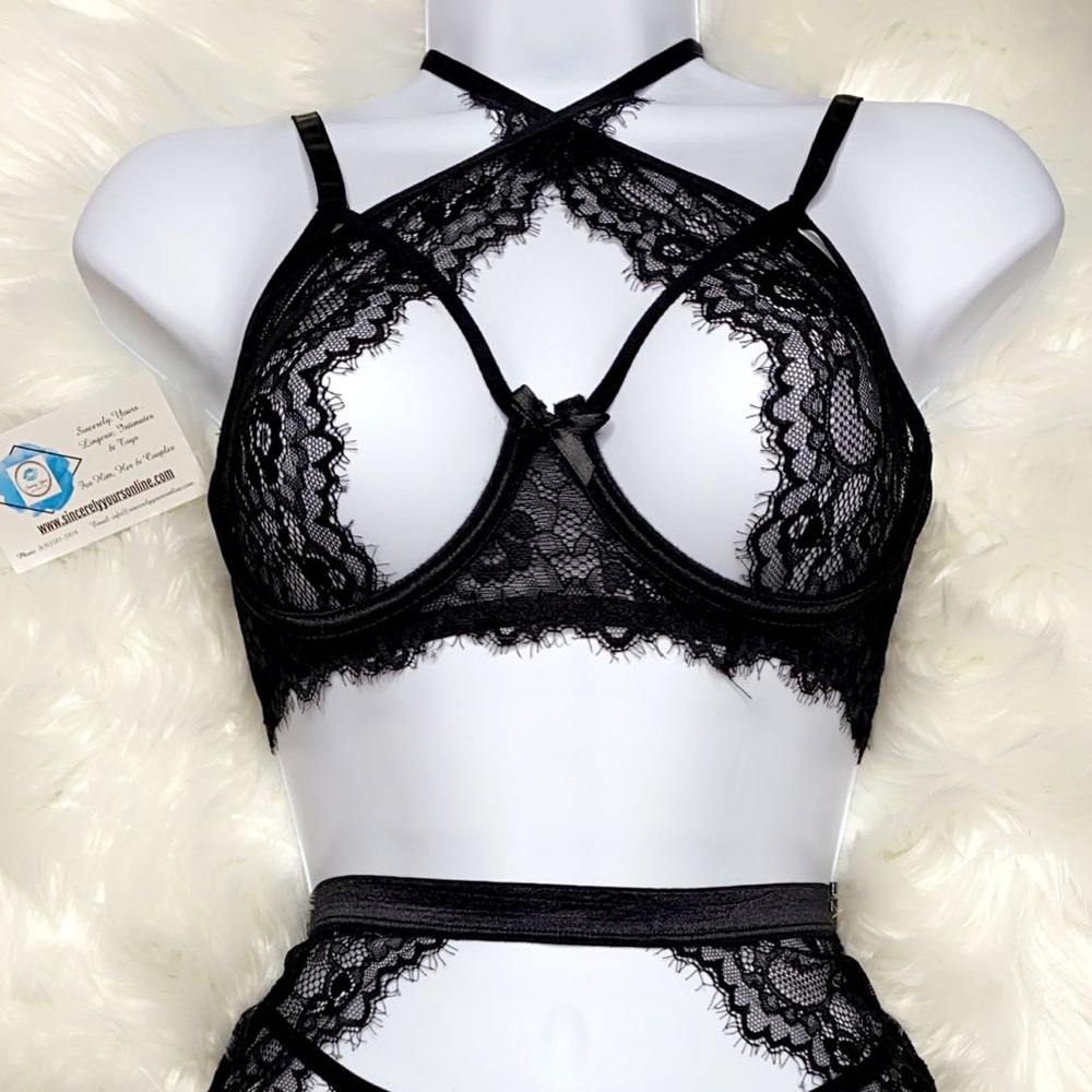 Lace Lingerie Set